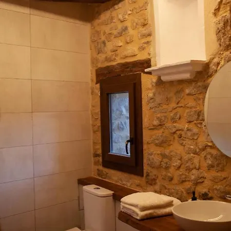 Casa Sanui. Turistics Rurals Apartment Estorm