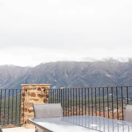 Casa Sanui. Turistics Rurals *