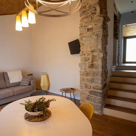 Casa Sanui. Turistics Rurals Apartment *
