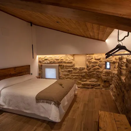 Casa Sanui. Turistics Rurals * Estorm